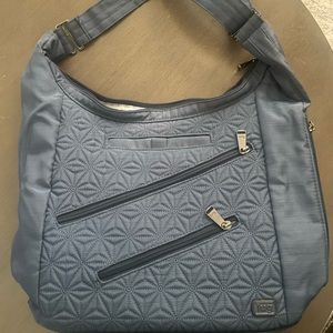 LUG crossbody NWOT